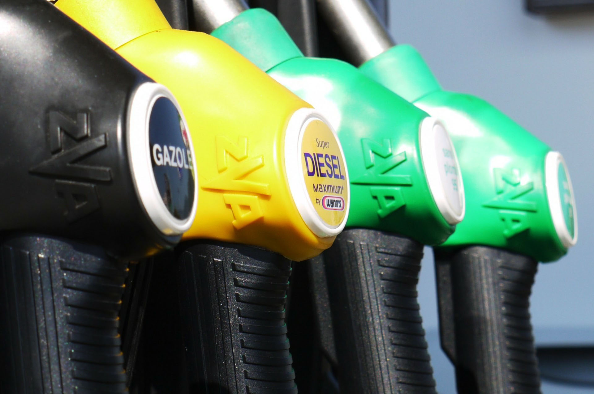 Energy crisis: bull market for crude oil