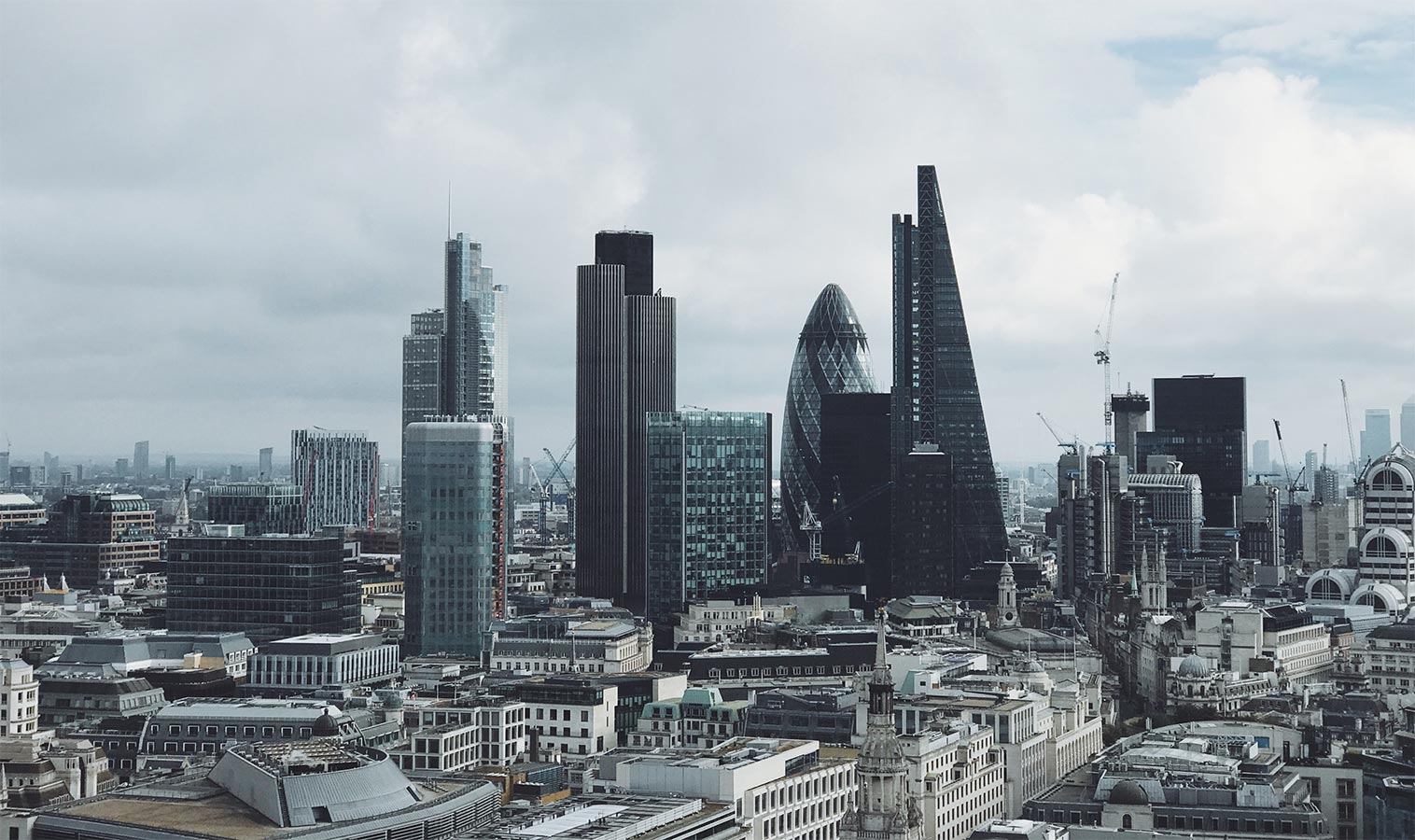UK economy: the country is in recession for the first time since 2009